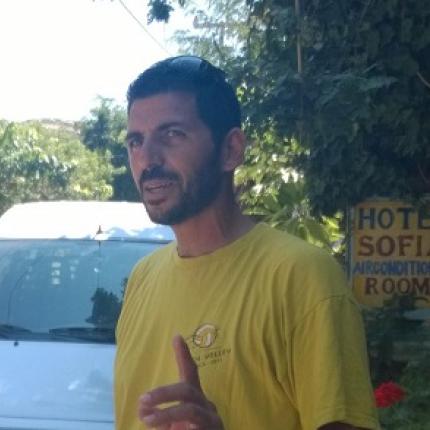 κωστής αλεβιζάκης