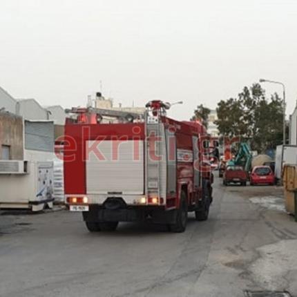 Τα πυροσβεστικά οχήματα στη ΒΙ.ΠΕ. Ηρακλείου.