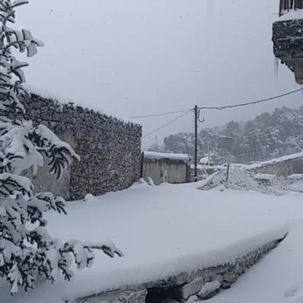 Στα λευκά το Καμινάκι Οροπεδίου Λασιθίου