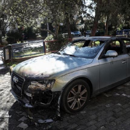 Εμπρησμός πολυτελών αυτοκινήτων 