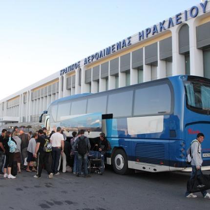 Αύξηση στις αφίξεις τουριστών στα αεροδρόμια της Κρήτης