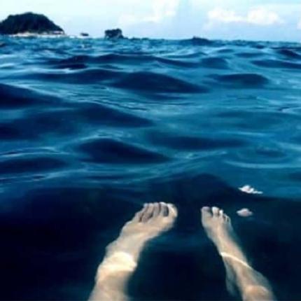 θάλασσα πτώμα