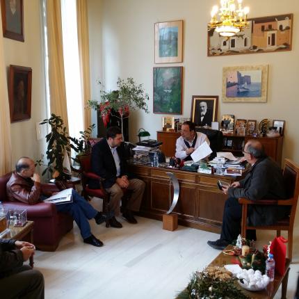 Συνεργασία για την αντιμετώπιση προβλημάτων
