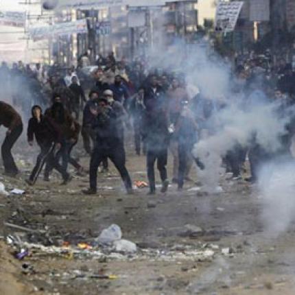 Αίγυπτος: "Αθωώθηκε" αξιωματικός της αστυνομίας για τον θάνατο 39 κρατουμένων