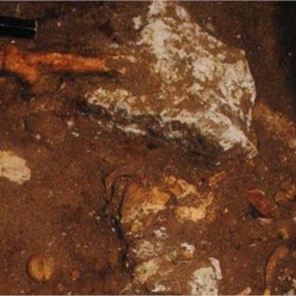 Η πρώτη φωτογραφία του σκελετού της Αμφίπολης