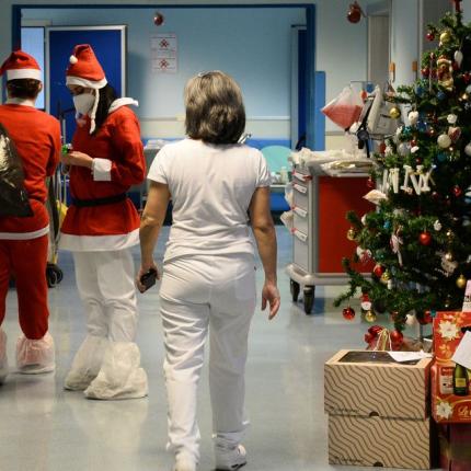 νοσοκομείο χριστούγεννα