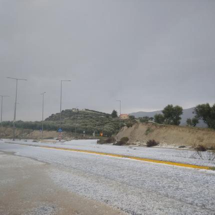 χαλαζι στον κόμβο της Μάρθας