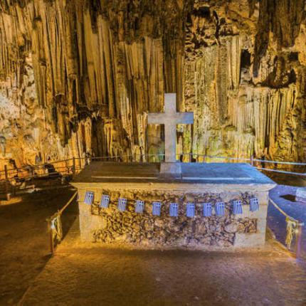  198Η ΕΠΕΤΕΙΟΥ ΟΛΟΚΑΥΤΩΜΑΤΟΣ ΣΠΗΛΑΙΟΥ ΜΕΛΙΔΟΝΙΟΥ