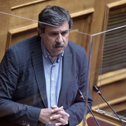 Η κυβέρνηση λέει αισχρά ψέματα και διαστρεβλώνει τη θέση του ΣΥΡΙΖΑ για τους συμβασιούχους στο ΕΣΥ
