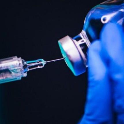Η Βρετανία χορηγεί εμβόλιο άλλης ασθένειας για να αντιμετωπίσει την ευλογιά 