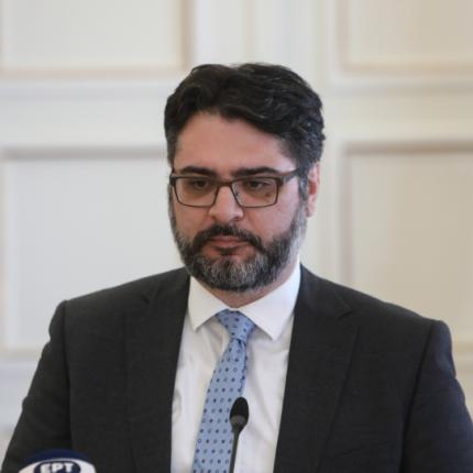 Ανοίγει ξανά η ελληνική πρεσβεία στο Κίεβο 