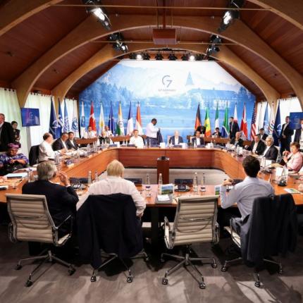 g7