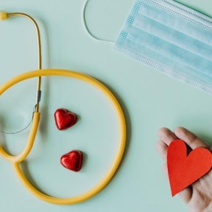 κορωνοϊός - καρδιά 