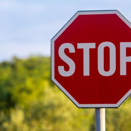 πινακίδα stop
