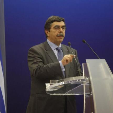 αντώνης σκυλλάκος