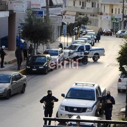 Έπεσαν πυροβολισμοί σε κεντρικό πολυσύχναστο δρόμο