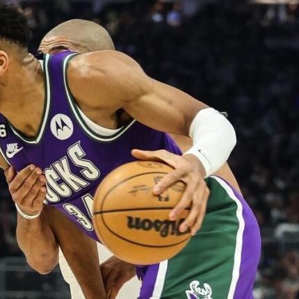 ΑΝΤΕΤΟΚΟΥΝΜΠΟ