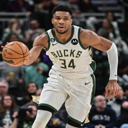 ΑΝΤΕΤΟΚΟΥΝΜΠΟ