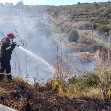 φωτια πυροσβεστική