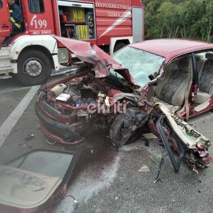  Σοκάρουν οι εικόνες από το σημείο του τροχαίου ατυχήματος