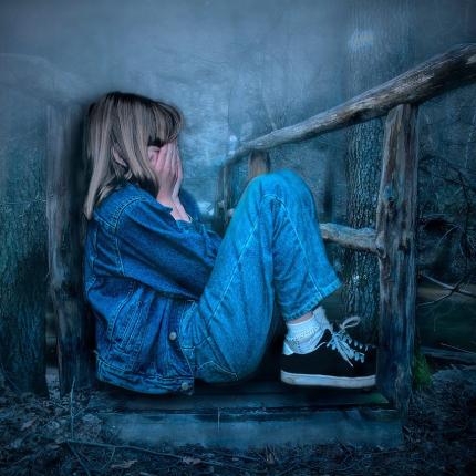 κορίτσι λυπημενο