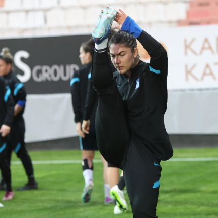 εθνικη γυναικων