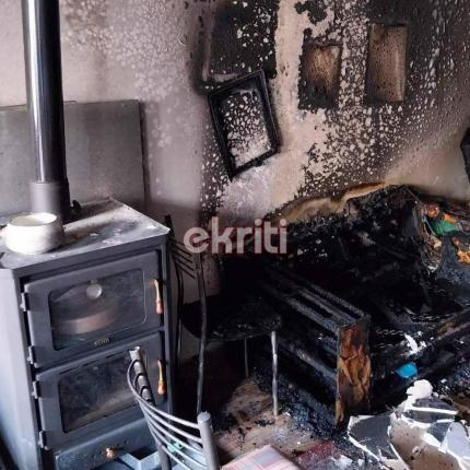 φωτιά - διαμέρισμα 