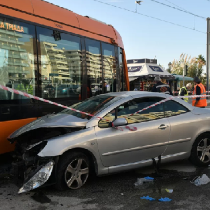 τροχαίο παλαιό φάληρο