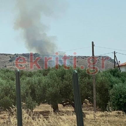  Μεγάλη φωτιά κοντά στο Πεδίο Βολής Γουβών