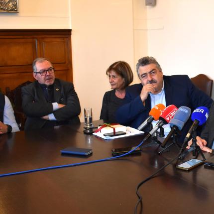 αρναουτακης