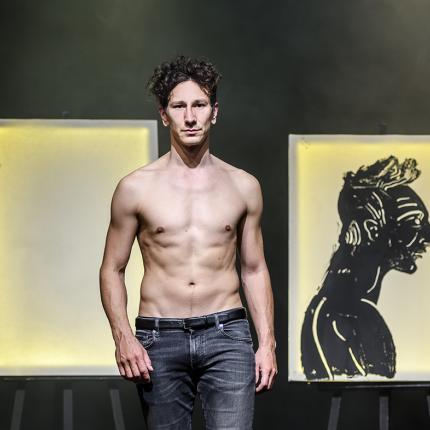 θεατρικη παρασταση "αίας"