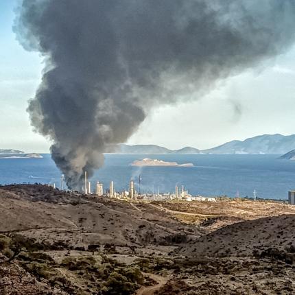 motor oil φωτιά