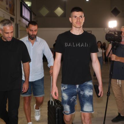 ναουμοφ