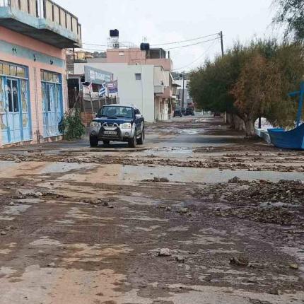  νεροποντή στον Τσούτσουρα