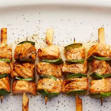 σουβλάκι σολομού 