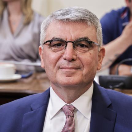 Τσακλογλου
