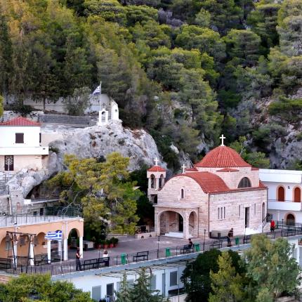 μονη οσιου παταπιου λουτρακι