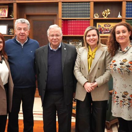  ΑΡΝΑΟΥΤΑΚΗς ΧΑΜΟΓΕΛΟ