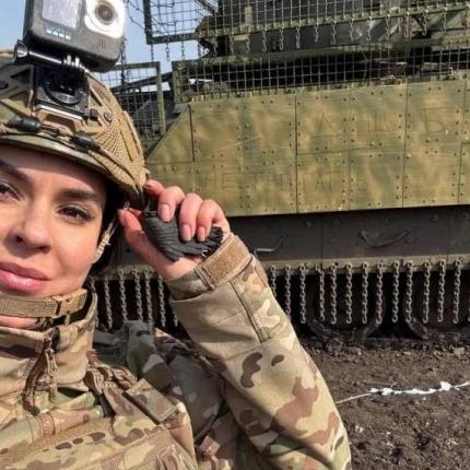 35χρονη δημοσιογράφος