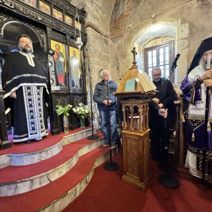 Η εξόδιος ακολουθία του μακαριστού πρωτοπρεσβύτερου Ιωάννου Λελεδάκη