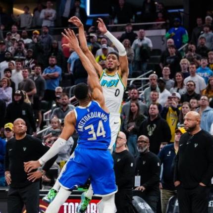 γιαννης αντετοκουνμπο