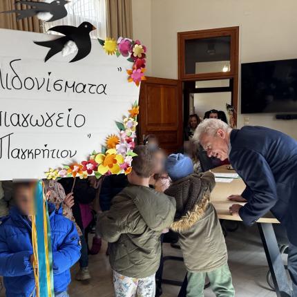 ΧΕΛΙΔΟΝΙΣΜΑΤΑ ΣΤΟΝ ΚΑΛΟΚΑΙΡΙΝΟ