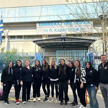 γυναικεια ομαδα πόλο οφη