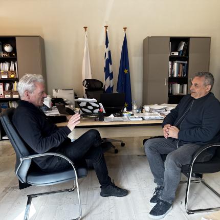 καλοκαιρινός Τζιούμης