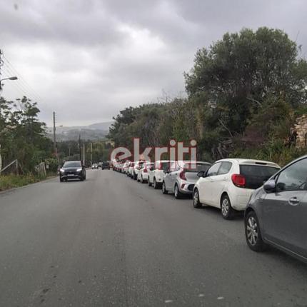 κνωσός αυτοκίνητα