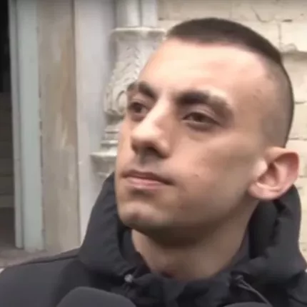 πατερας μικρου αγγελου