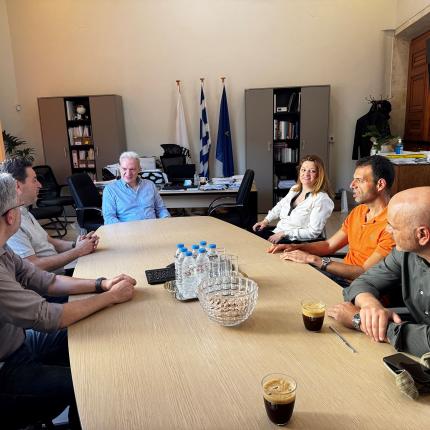 ΚΑΛΟΚΑΙΡΙΝΟΣ ΜΕ ΦΟΡΕΙΣ ΕΠΙΣΗΤΙΣΜΟΥ