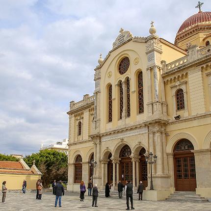 Να αποσυρθεί, ζήτησε η Ζωή Κωνσταντοπούλου - Ζητήθηκε ερμηνευτική διάταξη από το Πατριαρχείο, απάντησε η Σοφία Ζαχαράκη
