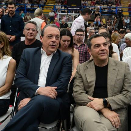 φάμελλος τσίπρας