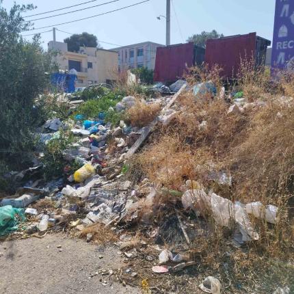 Ανδρέα Νάθενα - σκουπίδια 